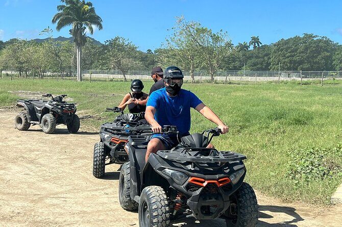 4-Wheel on the road - Stop at Maimon Beach: Your 20-Minute Reset