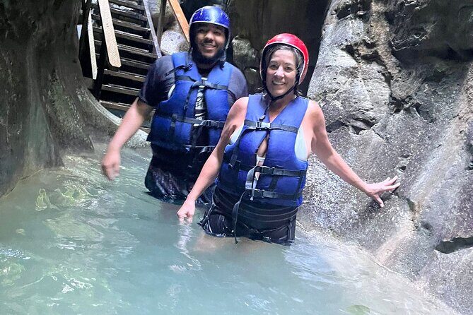 Adventure in the Damajagua Falls - Back to the Meeting Point: Recuperate and Eat