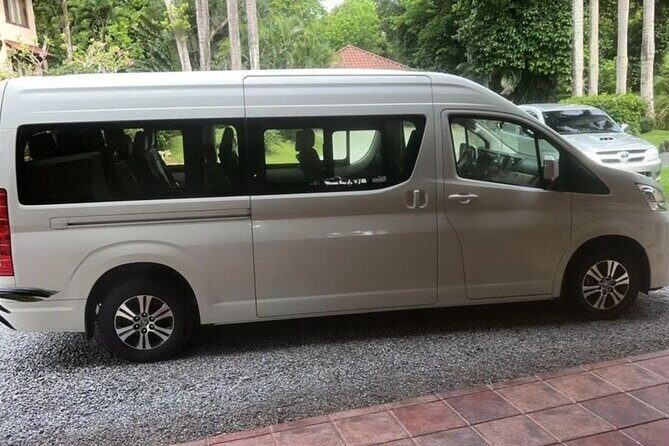 Airport Transfer From Santiago to Puerto Plata one way - Pickup that actually helps: how meeting the driver works