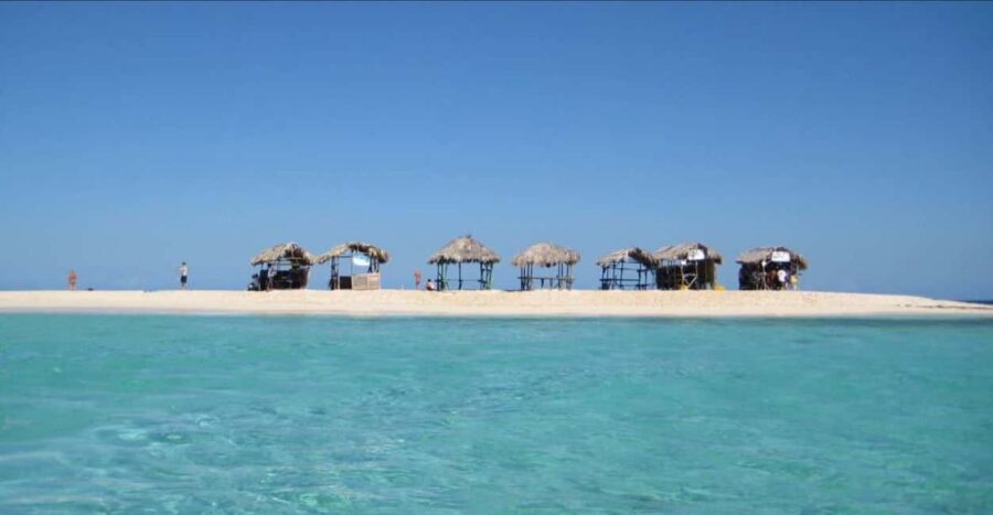 Cayo Arena: Paradise Island and Mangroves Tour - Getting to Punta Rucia: The Long North-Coast Setup