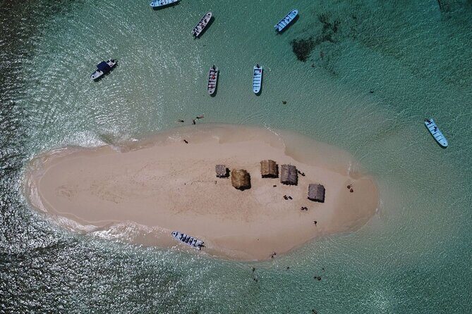 Cayo Arena, Paradise Island Tour - Puerto Plata Market Stop: Quick Local Color on the Way Back