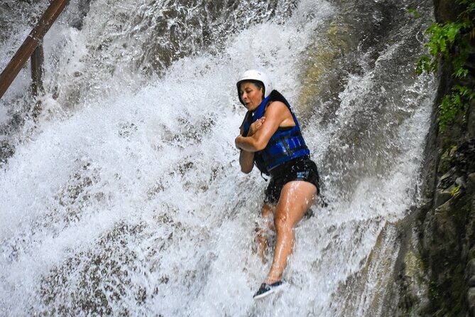 Damajagua Waterfalls Private Tour with Lunch - Key things that make this Damajagua tour work
