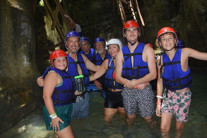 Excursion in Damajagua's 7 Waterfalls With Food Included DR! - Pickup From Puerto Plata: Drivers, Vans, and How to Meet Up Smoothly