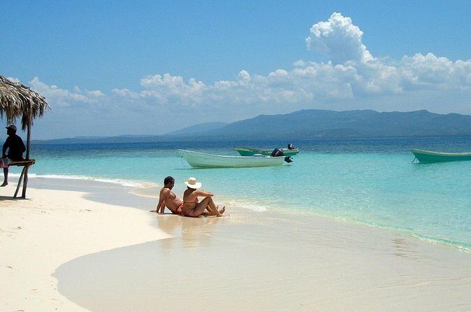 Full Day Tour to Paradise Island - Cayo Arena - Lunch and Drinks: What Keeps the Day From Crashing
