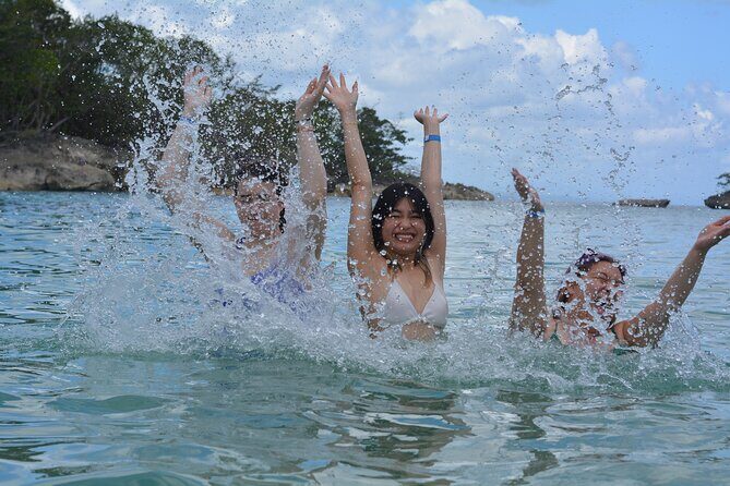 Local Excursion Blue Laguna el dudu - Laguna El Dudu and the Blue Lagoon: two lakes, zipline, and a Taino cave