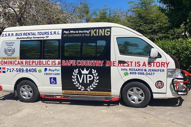 Private Transfer from Santiago Airport to puerto plata - The ride: air-conditioning, Wi‑Fi, and bottled water