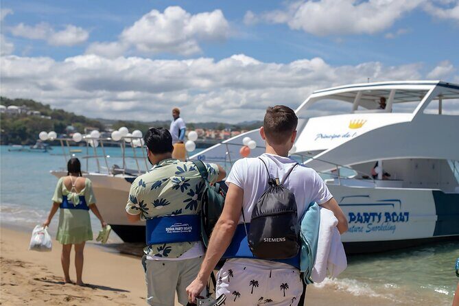 Puerto Plata Catamaran Cruise with Snorkeling, BBQ & Open Bar - Pickup and meeting points: how to avoid stress on shore day