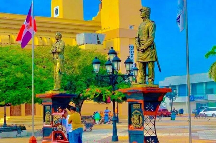Puerto Plata: City Tour with Rum and Chocolate Factories - Umbrella Street and Paseo Dona Blanca: short stops, big photo payoff