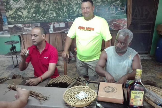 Puerto Plata: Escapada Cultural Tour in Puerto Plata - Stop 1: the melasa bread factory and artisan house routine