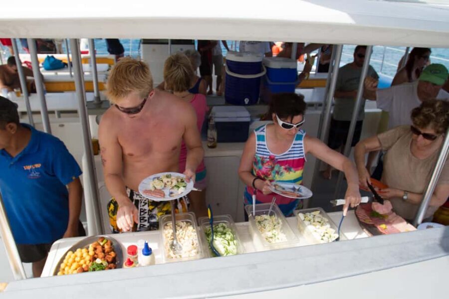 Puerto Plata: Sosúa Catamaran Day Trip with Lunch and Drinks - Should you book the Puerto Plata Sosúa catamaran day trip?