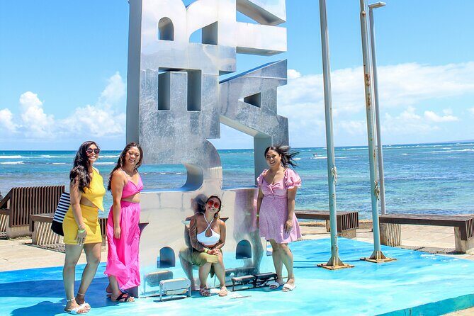 Puerto Plata VIP: The Exclusive E&J City Tour - Umbrella Street and the Pink Alley: old-town color and quick shopping time
