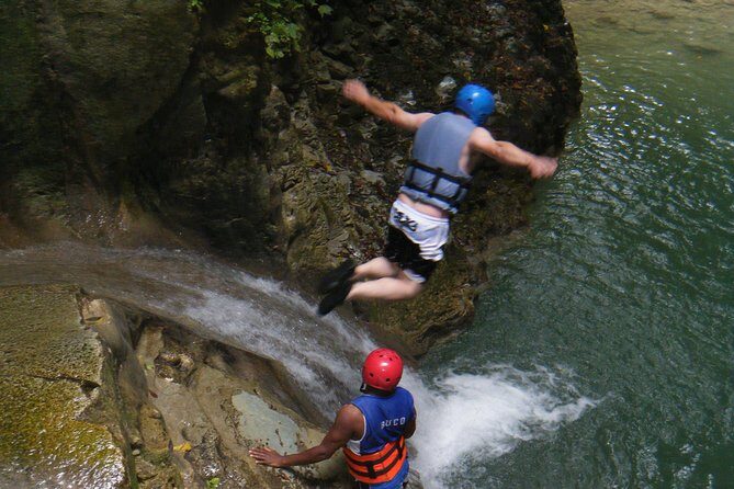 XDream Adventure: Damajagua Waterfalls, ATV, Zip Lines, Horseback Riding & Pool - Lunch and hot drinks: the Dominican meal that keeps the day from collapsing